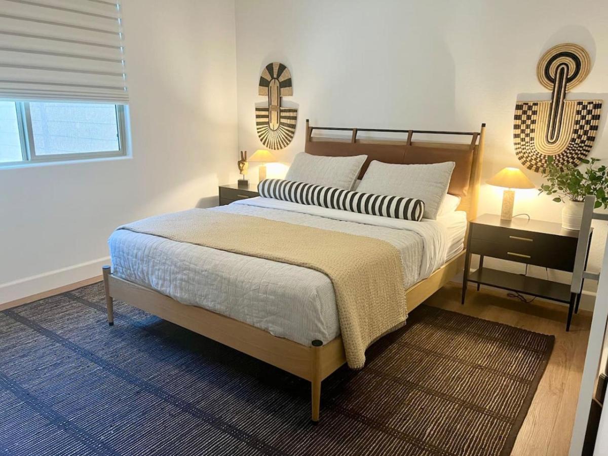 Luxury 1 Bedroom Casita With Private Yard, Garage And Wd